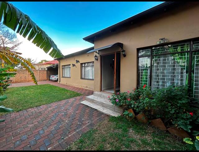 4 BEDROOM HOUSE FOR SALE IN BRENTHURST